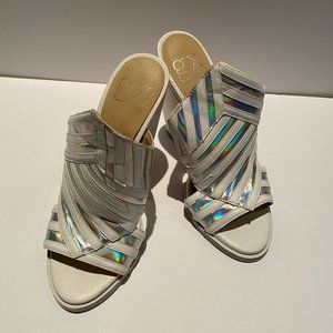 GX Gwen Stefani Brand White Wedges